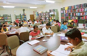 রেগুলারে এবং দূরশিক্ষার ডিগ্রি কি সমতুল?