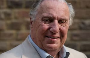 প্রয়াত হলেন বিশ্বখ্যাত থ্রিলার লেখক ফরসাইথ Frederick Forsyth