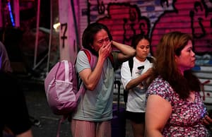 ইরানে আতঙ্কে পড়তে যাওয়া পড়ুয়ারা